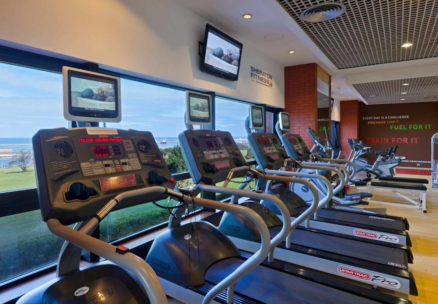 Sheraton Mar Del Plata Hotel Exterior foto The gym at the hotel